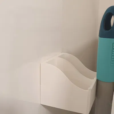 Giá đỡ cho 2 cây gậy Leifheit trong không gian hẹp