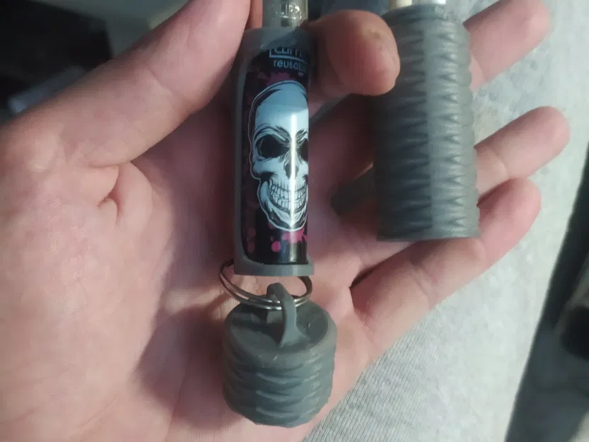 Móc khóa bật lửa Clipper với thiết kế độc đáo - Image 2