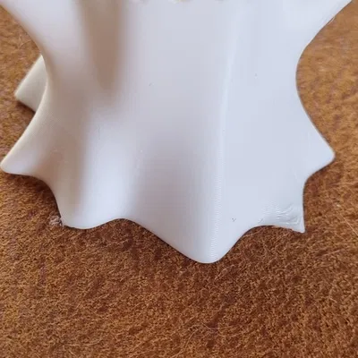 Nhân vật ma dễ thương cho chủ đề Halloween