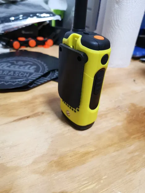 Kẹp thắt lưng cho bộ đàm Motorola Talkabout T92 H2O - Image 1