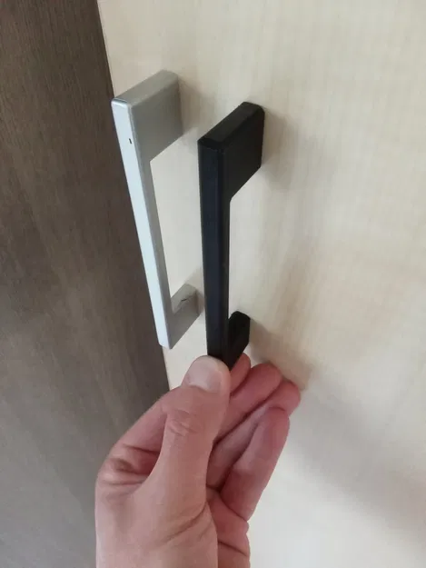 Tay nắm cửa tủ cải tiến đơn giản cho gia đình - Image 1