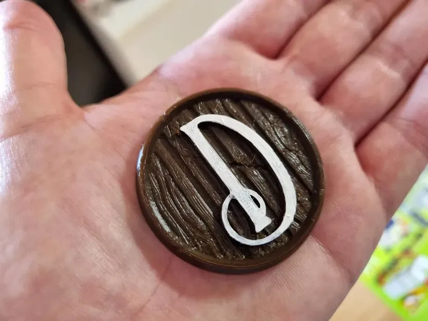 **Biểu tượng người chơi đầu tiên trong trò chơi board game Dis... - Image 1