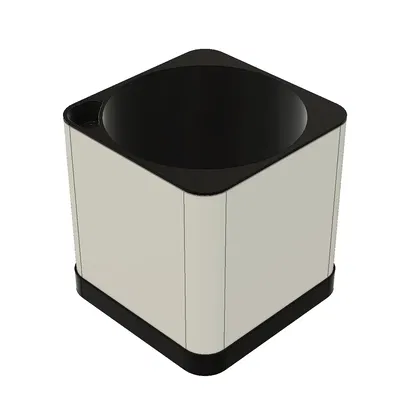 Chậu hoa với bộ phận tưới nước tự động