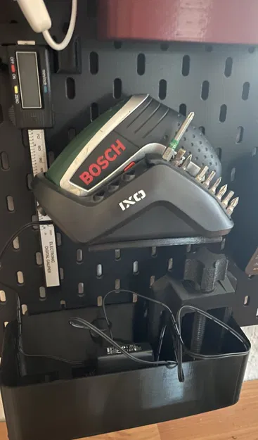 Giá đỡ Bosch IXO cho tường Skadis - Image 1