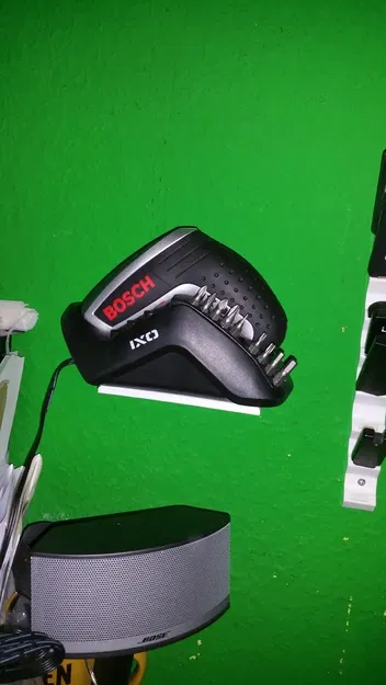 Giá đỡ Bosch IXO treo tường tiết kiệm không gian bàn làm việc - Image 1