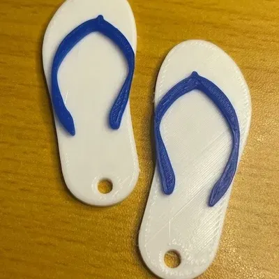 Móc chìa khóa dép xỏ ngón phong cách mùa hè