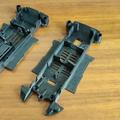 Chassis Ferrari 575 GTC LM04 Evolution chuyển đổi sang kỹ thuật số