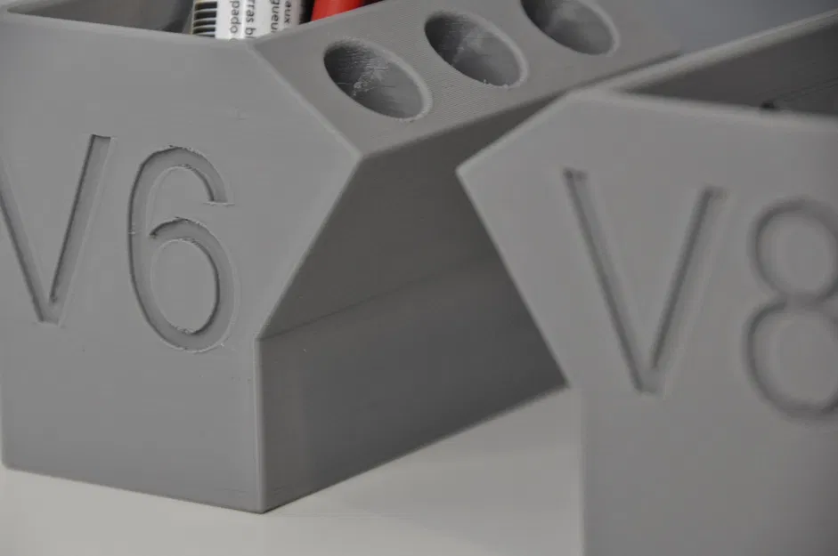 Giá đỡ bút mô phỏng động cơ V6/V8 - Image 3