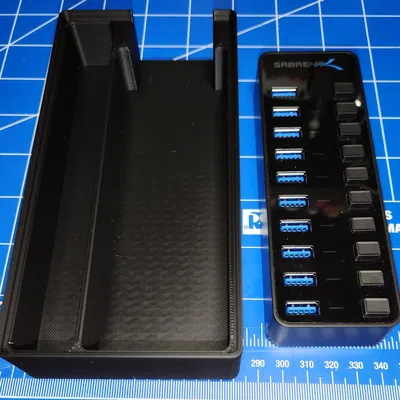 Giá đỡ Gridfinity 4x2 cho hub USB 10 cổng Sabrent