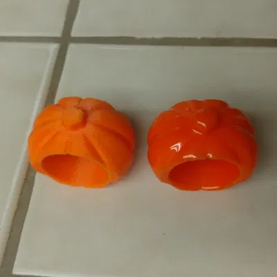 Vòng đeo khăn ăn hình bí ngô