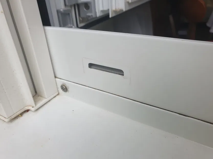 Nắp che khe thông gió cho cửa sổ 15 năm tuổi - Image 2