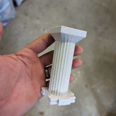 Giá đỡ cắt cây phong cách cột La Mã