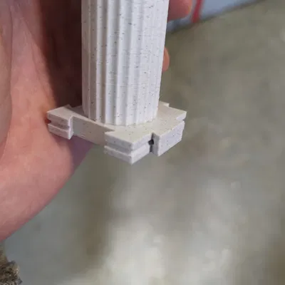 Giá đỡ cắt cây phong cách cột La Mã