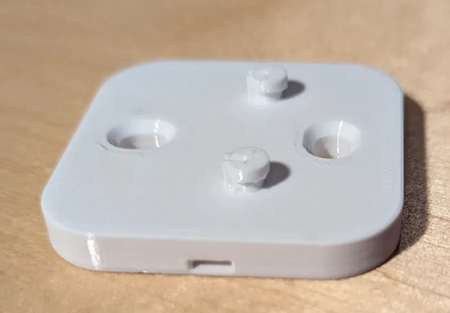 Bảng gắn Wyze Cam OG với khe cắm dây zip - Image 2