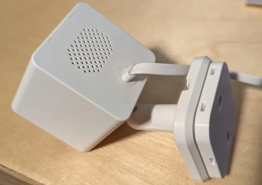 Bảng gắn Wyze Cam OG với khe cắm dây zip - Image 5