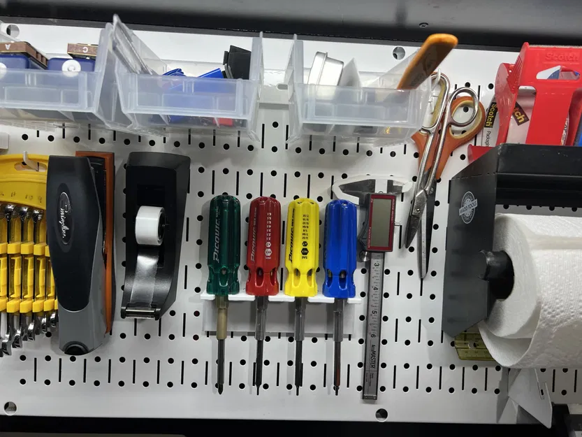 Giá đỡ dụng cụ vít lớn trên bảng treo tường - Image 1