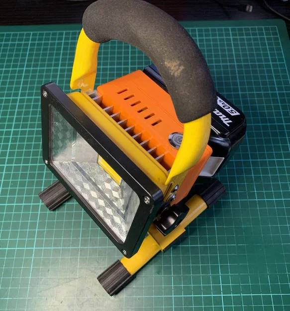 Đèn làm việc di động màu vàng nâng cấp cho pin Makita 18V LXT - Image 1