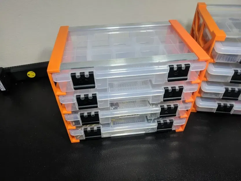 Giá đỡ tổ chức hộp linh kiện Husky 11 inch - Image 1