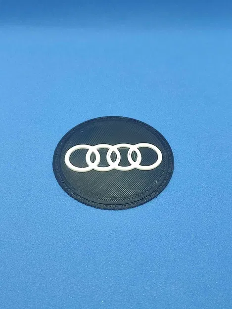 Biểu tượng logo Audi với thiết kế patch độc đáo - Image 1