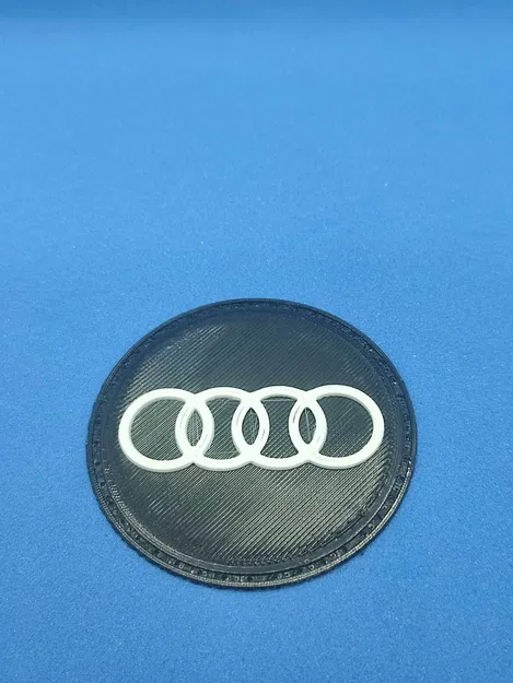 Biểu tượng logo Audi với thiết kế patch độc đáo - Image 3