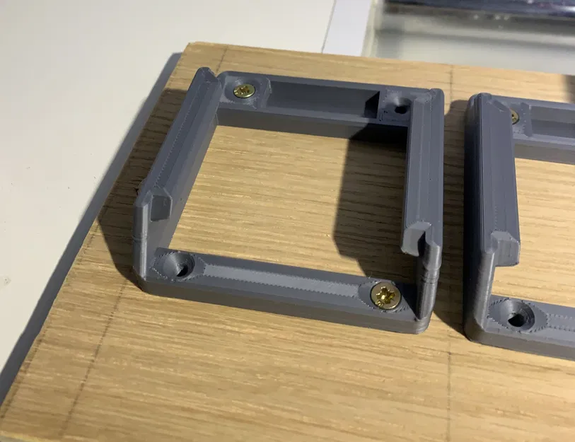 Giá đỡ pin cho pin Makita LXT 18V - Image 2