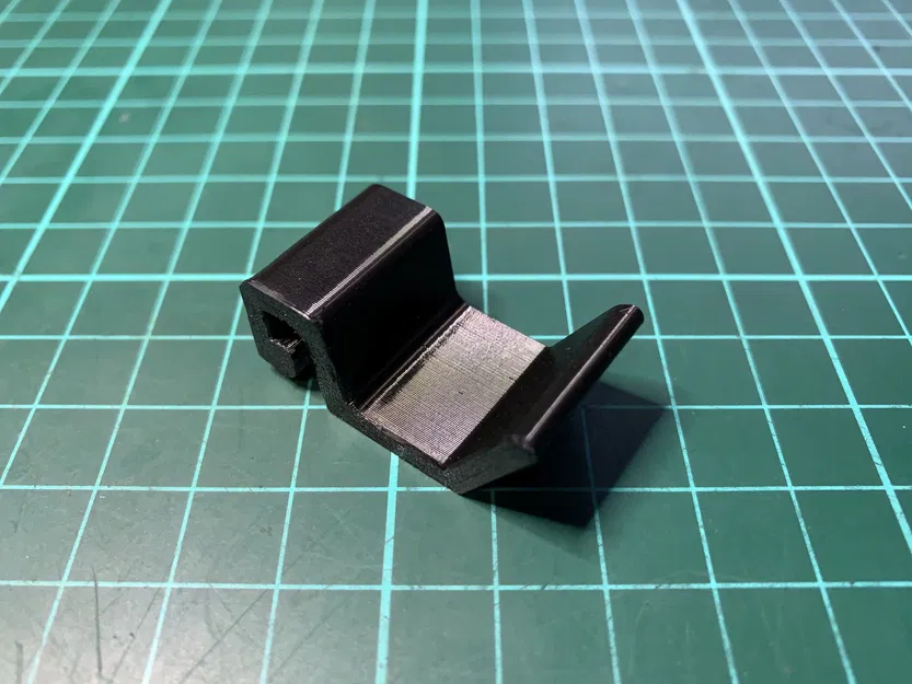 Móc treo túi cho ghế sau xe Tesla Model 3 - Image 2