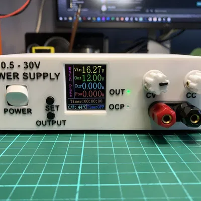 Nguồn điện DC bàn điều chỉnh từ 0.5V đến 30V