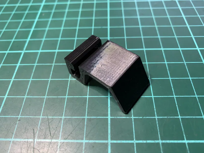 Móc treo túi cho ghế sau xe Tesla Model 3 - Image 3