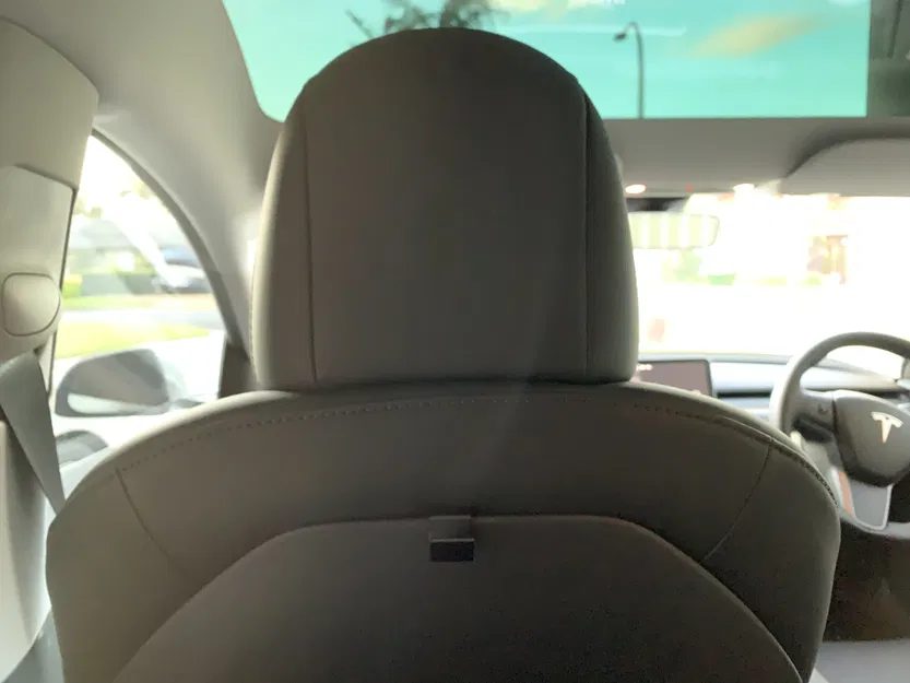 Móc treo túi cho ghế sau xe Tesla Model 3 - Image 4