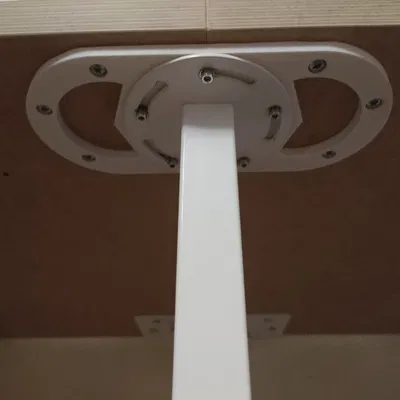 Kết nối bàn Ikea LAGKAPTEN với BOAXEL chỉ cần một chân