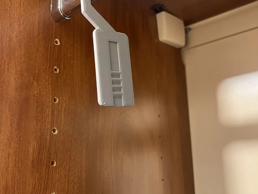 Giá treo dây đai kiểu ratchet cho tủ quần áo - Image 1