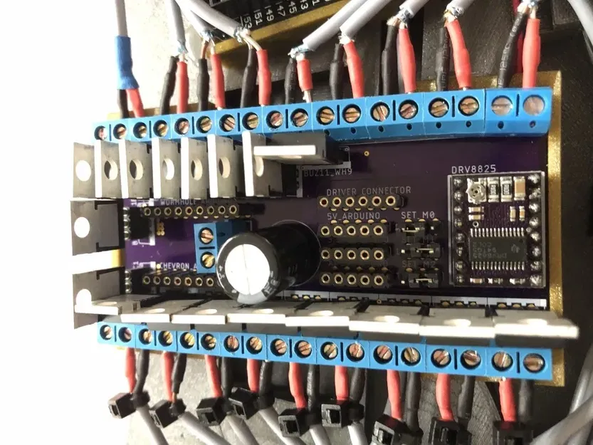 Mô hình Stargate với cơ chế quay glyphs và giá treo tường - Image 4