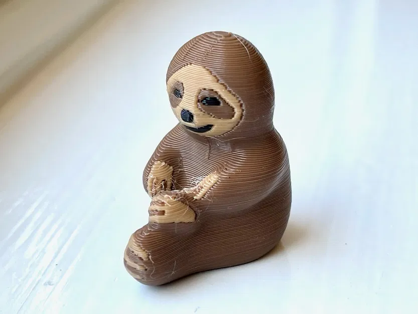 Nhân vật lười biếng dễ thương ngồi với chân co lại - Image 4