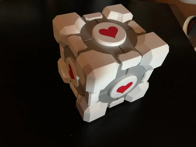 Hộp Companion Cube với các phần tách rời nhiều màu sắc - Image 2