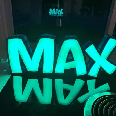 Đèn LED tên "MAX" in 3D cho trẻ em