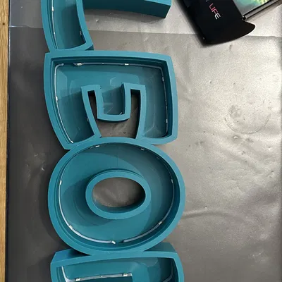 Đèn LED tên "LEON" in 3D cho trẻ em