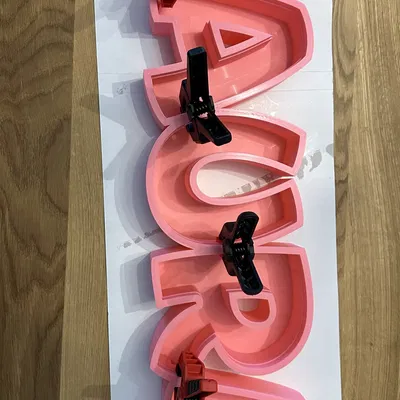 Đèn LED tên "LAURA" in 3D cho trẻ em