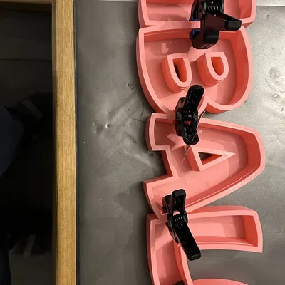 Đèn LED tên "MBALU" in 3D cho trẻ em