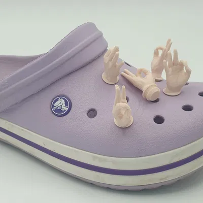Charm hình tay OK cho giày Crocs (Full Hand)