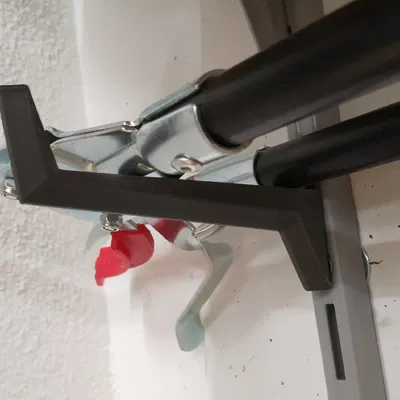 Giá đỡ treo tường cho ống và dụng cụ nhẹ