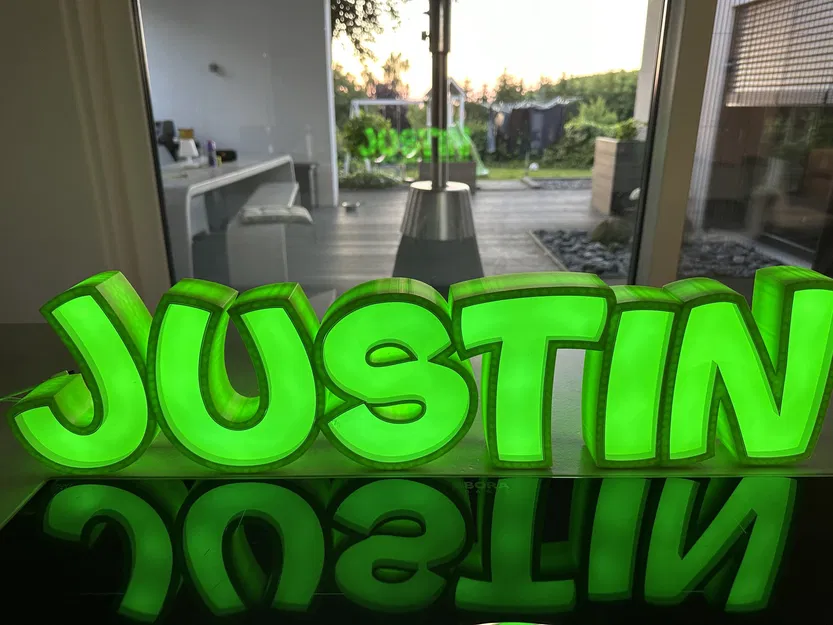 Đèn LED tên "JUSTIN" cho trẻ em - Image 1