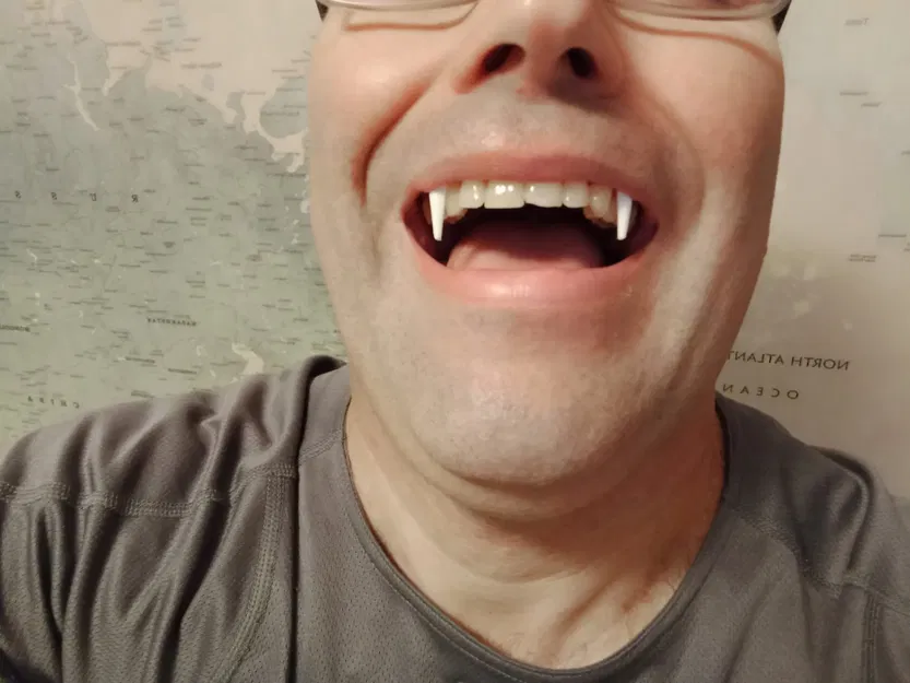 Răng ma cà rồng dùng để cắn tốt - Image 2