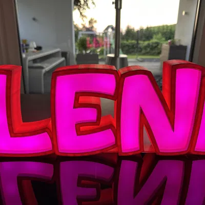 Đèn LED tên "LENI" in 3D cho trẻ em