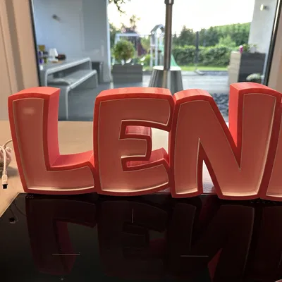 Đèn LED tên "LENI" in 3D cho trẻ em
