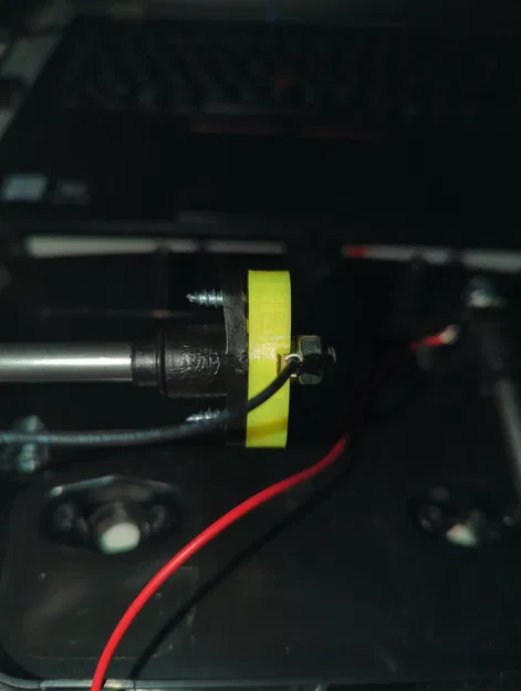 Bộ phận lắp pin docking Yardforce thay thế chắc chắn hơn - Image 1