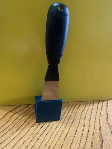 Giá đỡ cho dụng cụ cạo giường của máy in Ender 3 - Image 1