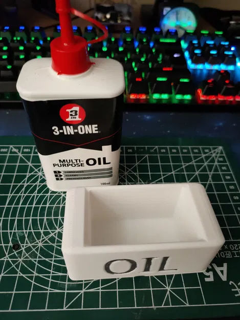 Giá đỡ bình dầu nhẹ Gridfinity chống đổ - Image 2