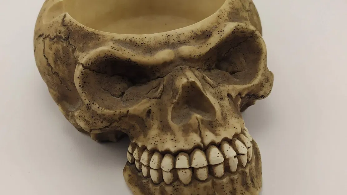 Gạt tàn thuốc lá hình đầu lâu nghệ thuật - Image 1