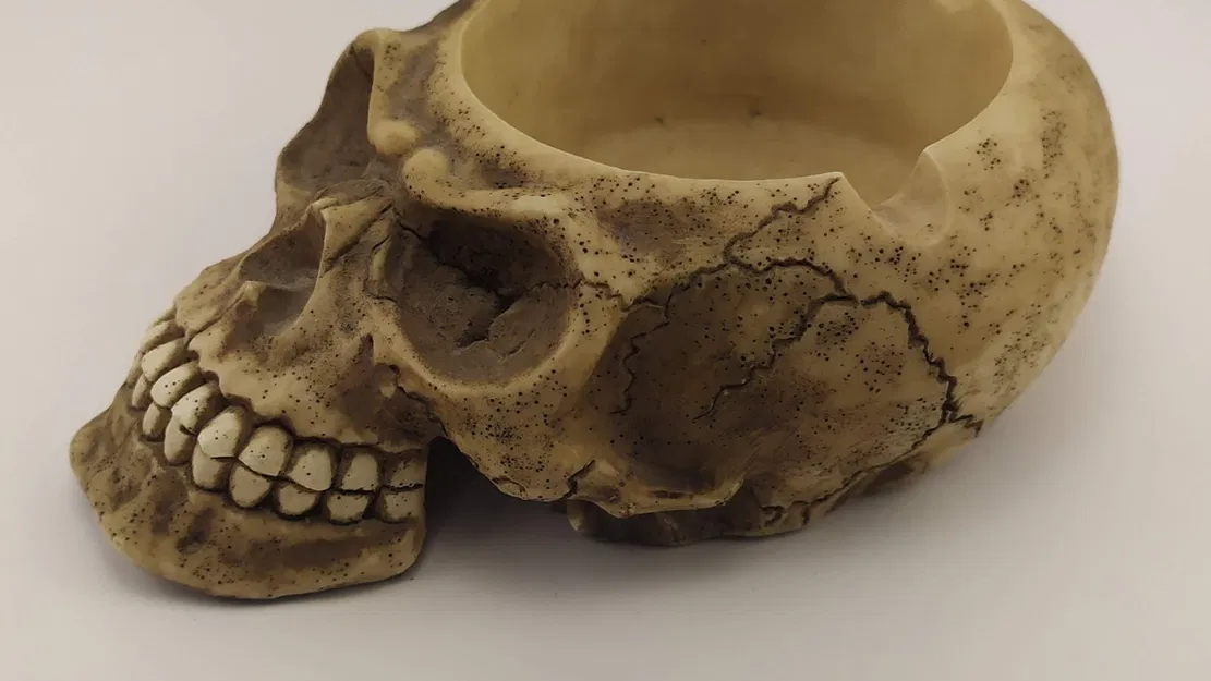 Gạt tàn thuốc lá hình đầu lâu nghệ thuật - Image 2