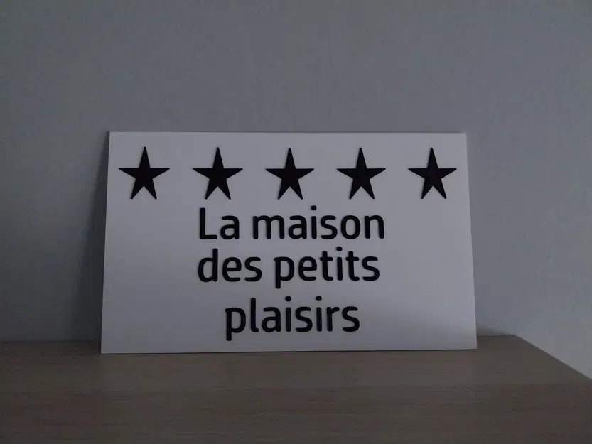 Biển hiệu 'La maison des petits plaisirs' cho bạn bè Pháp - Image 1